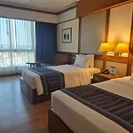 Cholchan Pattaya Beach Resort - Sha Extra Plus
